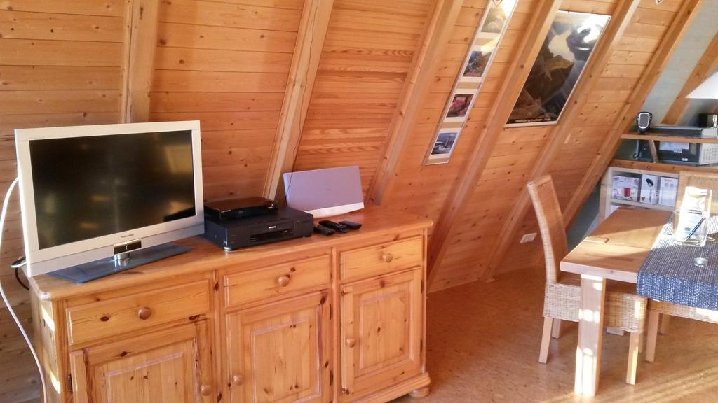 Nurdachhaus Ferienpark Schellbron Schellbronn Room photo